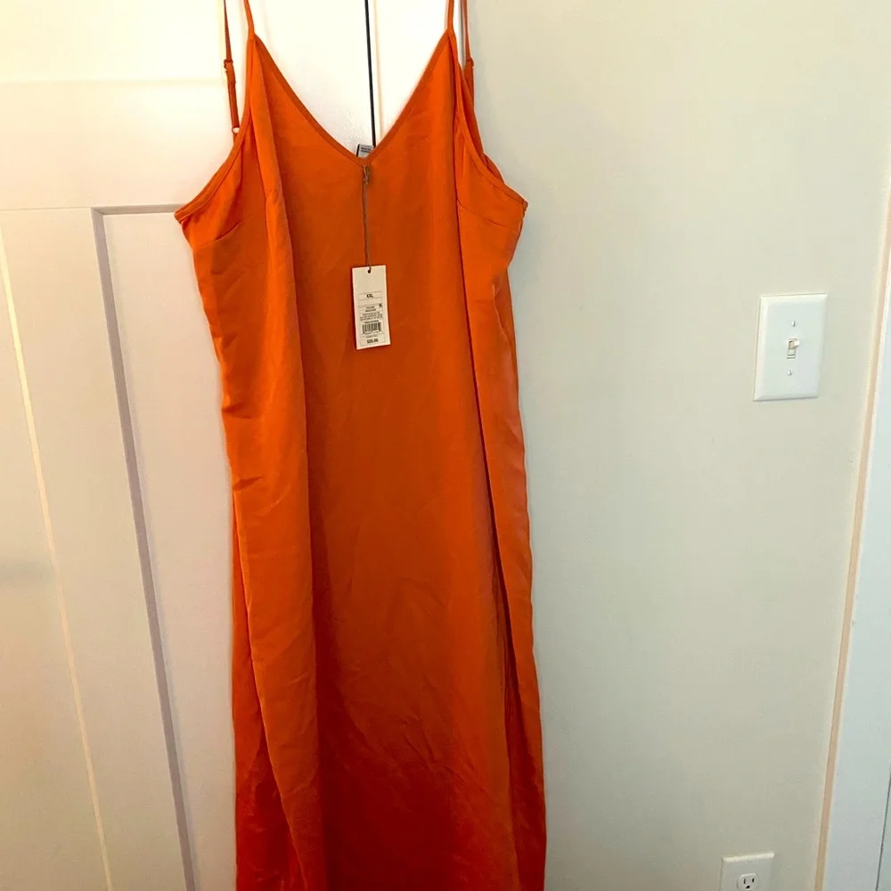 Dress - Picture 1 of 1